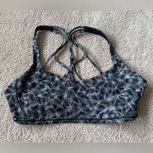 Lululemon Free To Be Sports Bra Size 6